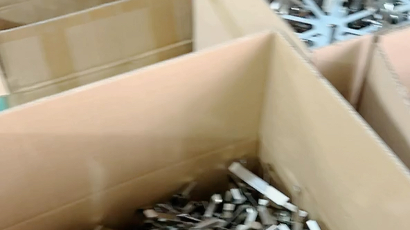 小塑料五金產(chǎn)品外表噴漆電鍍圓籠掛具與涂裝設(shè)備配件的設(shè)計(jì)與零售